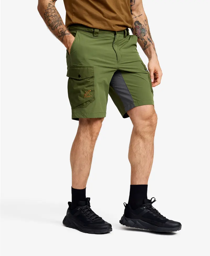Rambler Lightweight Pro Shorts Men Cypress