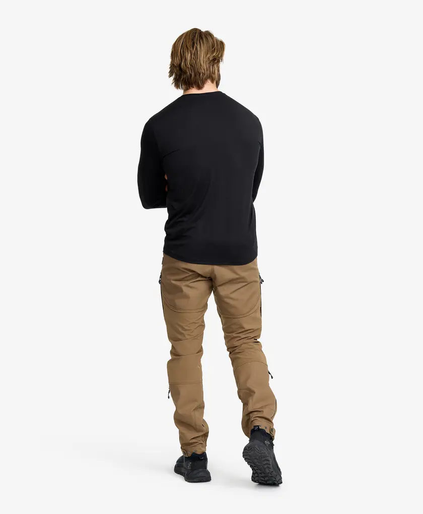 Mission Long-sleeved T-shirt Men