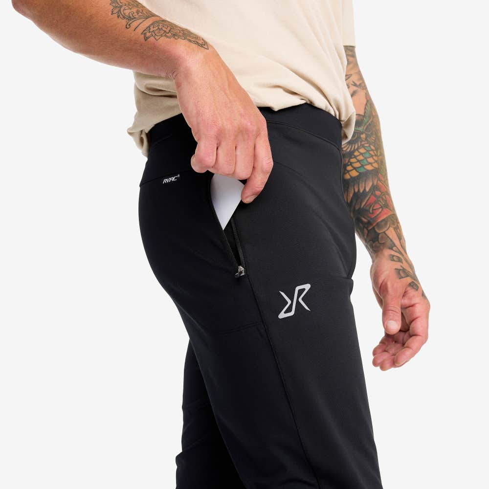 Pace Wind Leggings