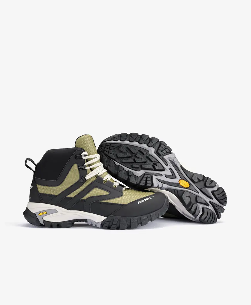 Pathfinder Mid Hiking Boots Women