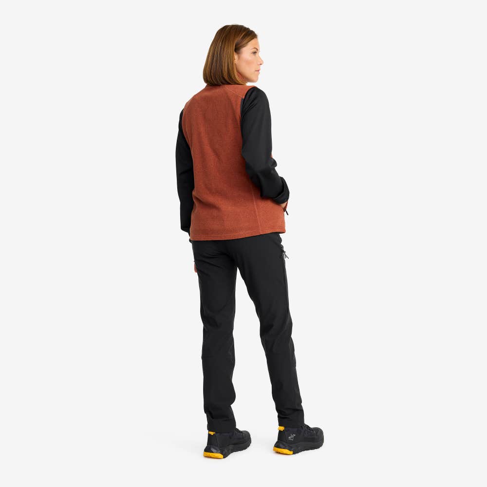 Essential Fleece Vest