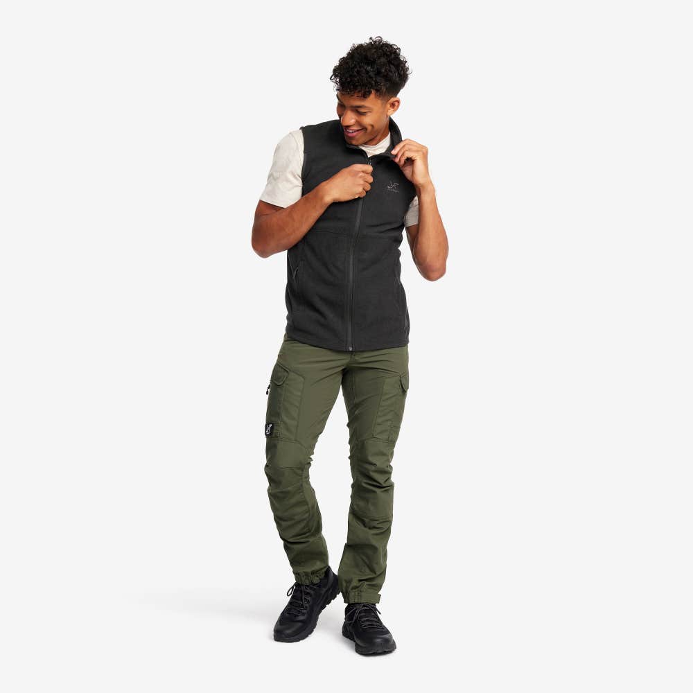 Essential Fleece Vest