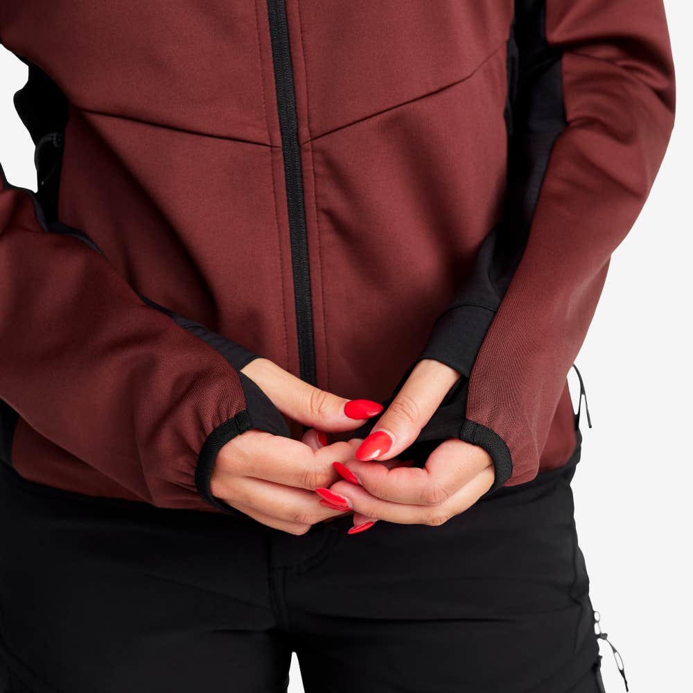 Pace Hooded Wind Jacket