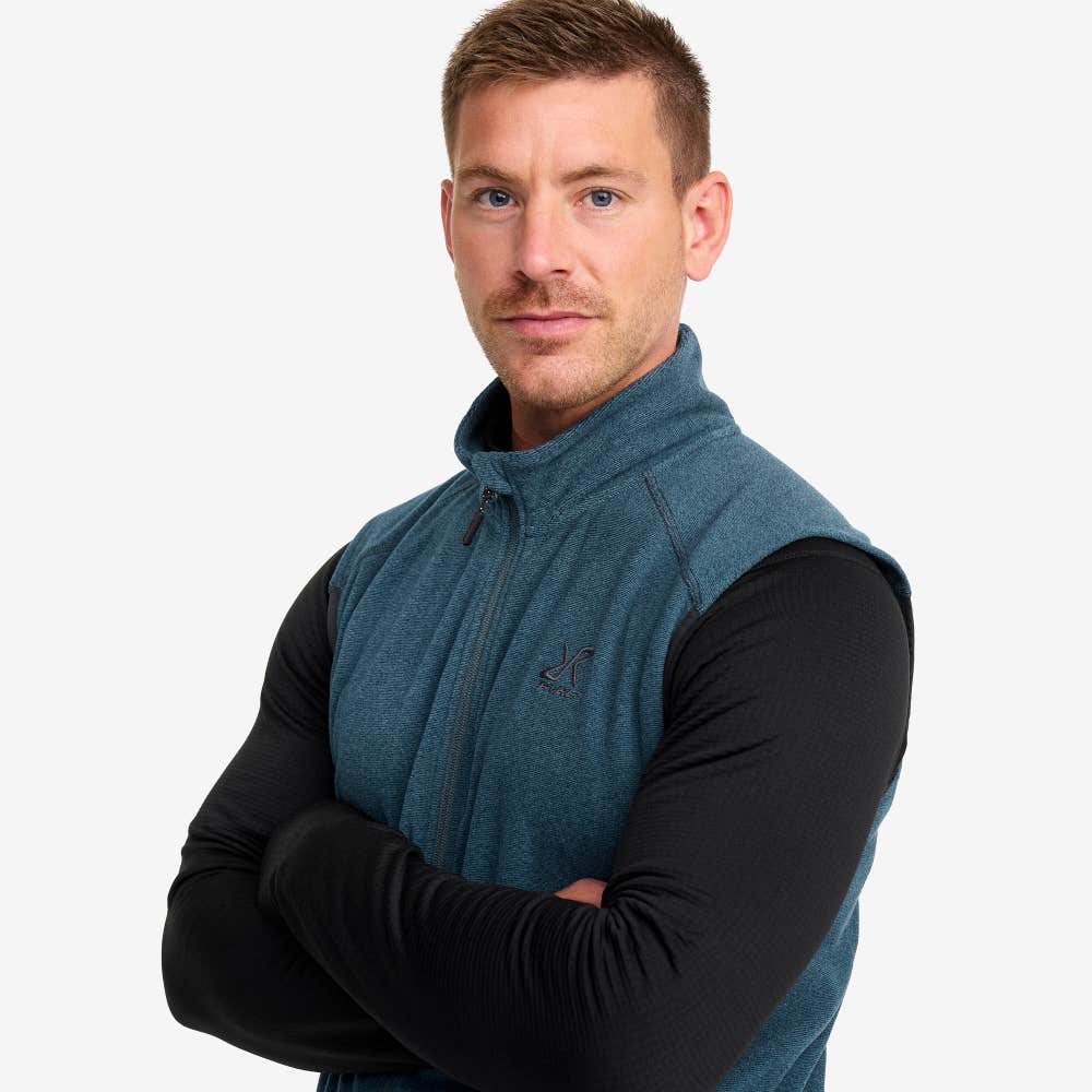Essential Fleece Vest