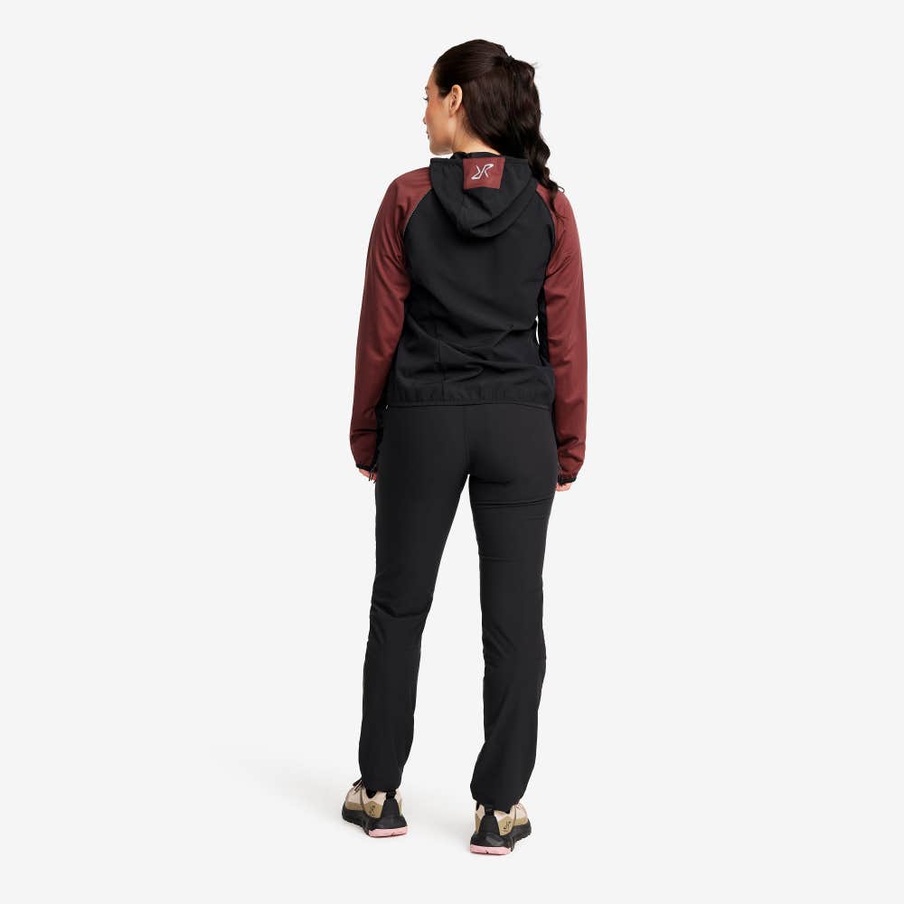 Pace Hooded Wind Jacket