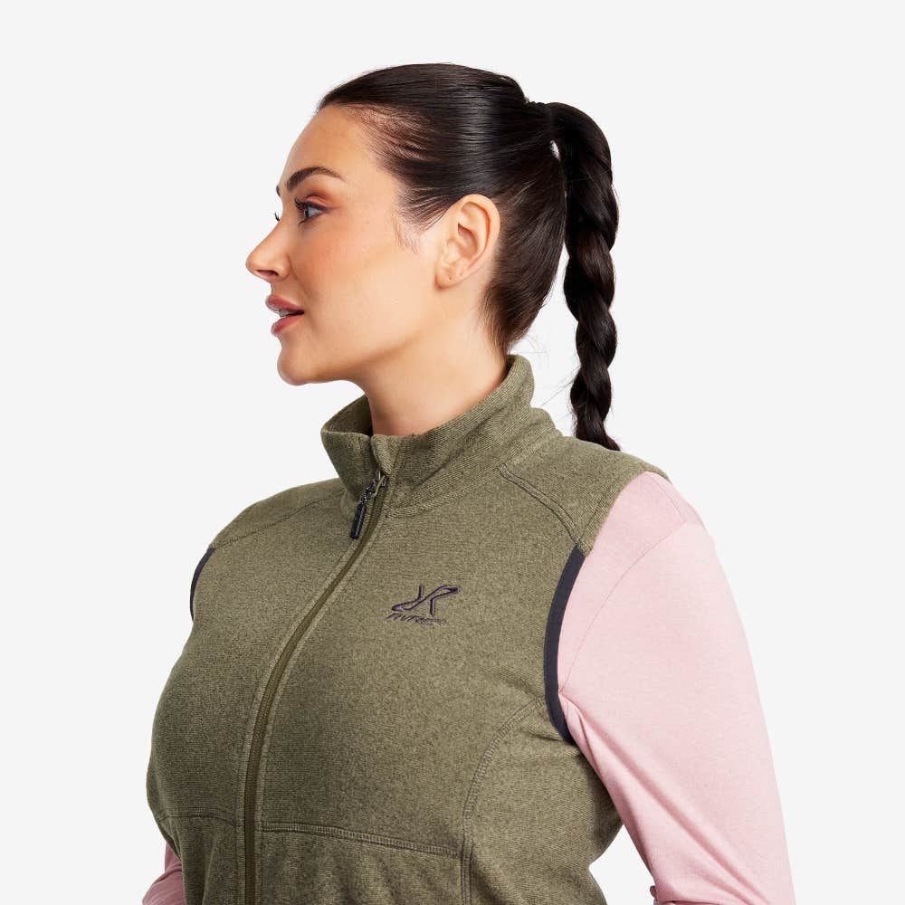 Essential Fleece Vest