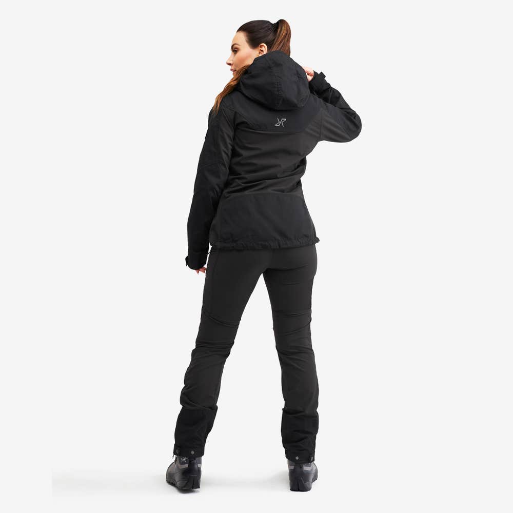 Wander Pro Jacket