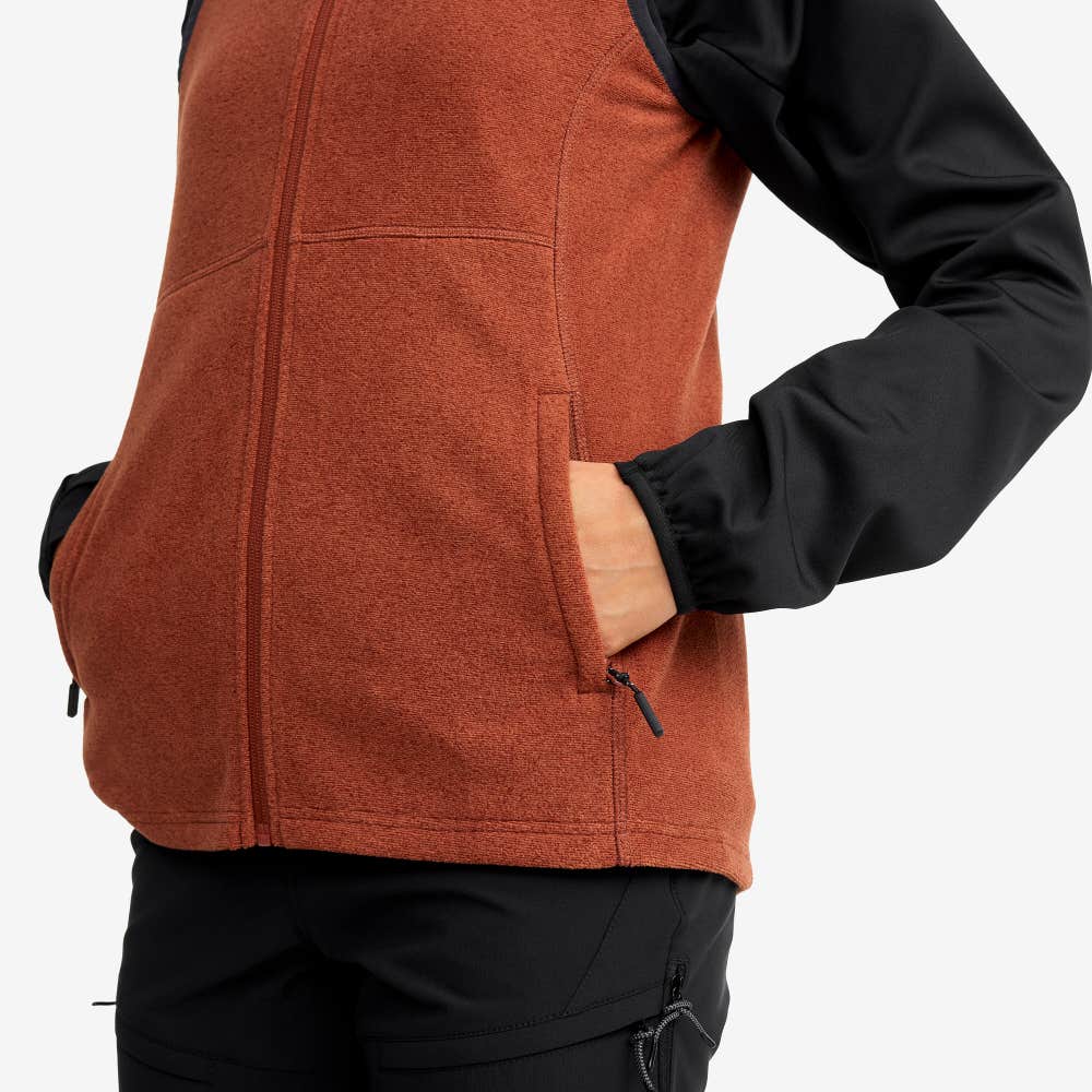 Essential Fleece Vest