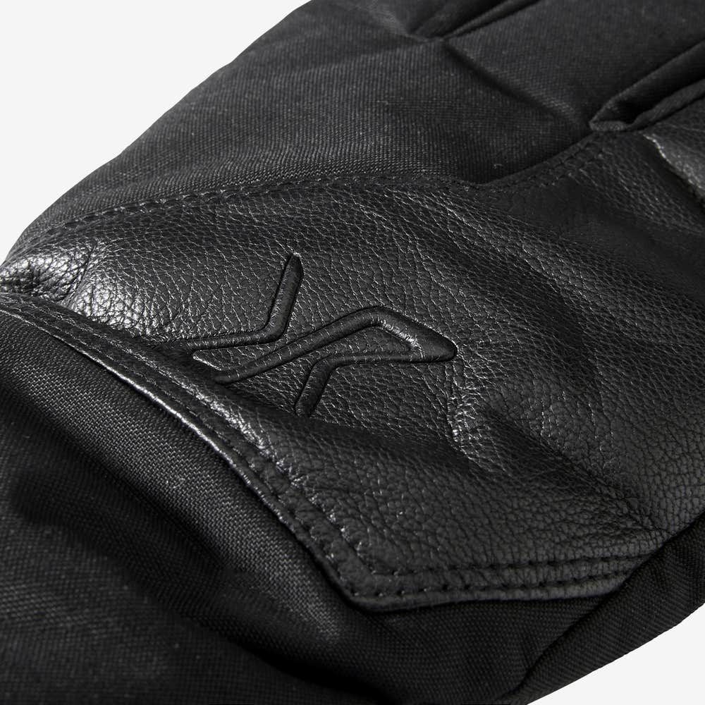Tour Glove