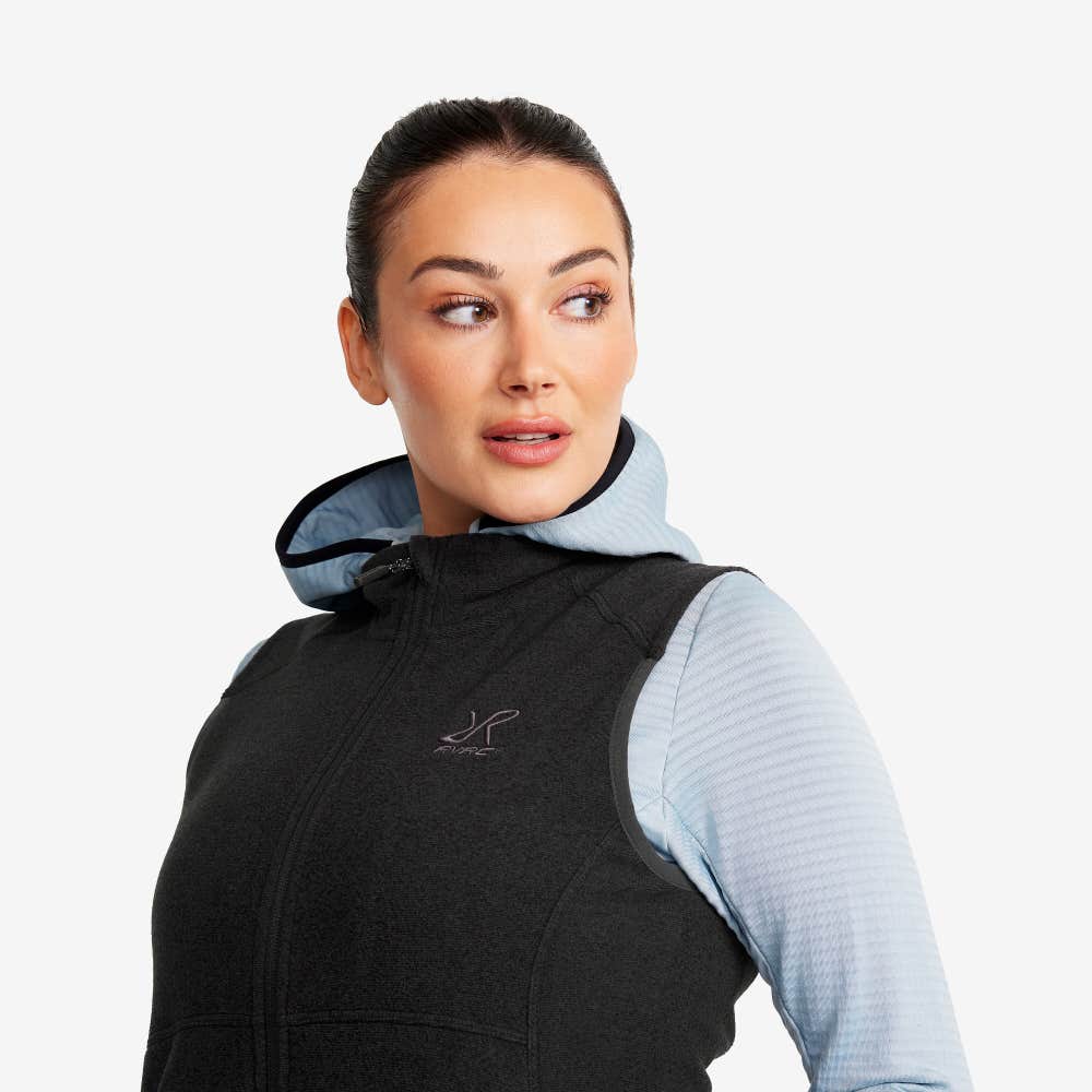 Essential Fleece Vest