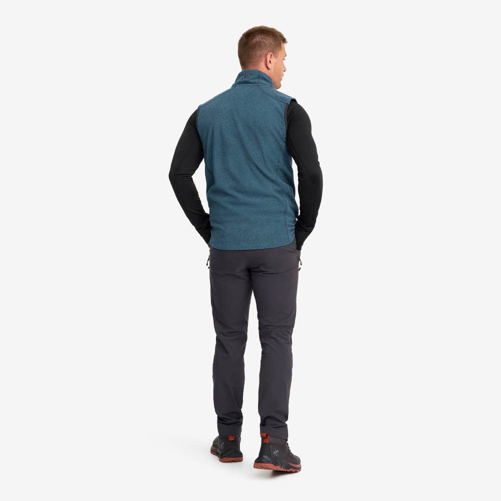 Essential Fleece Vest