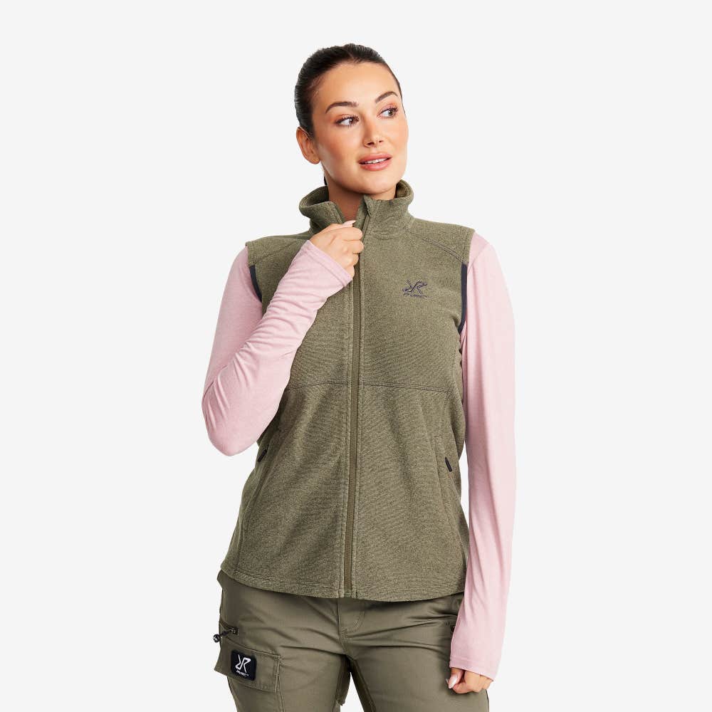 Essential Fleece Vest