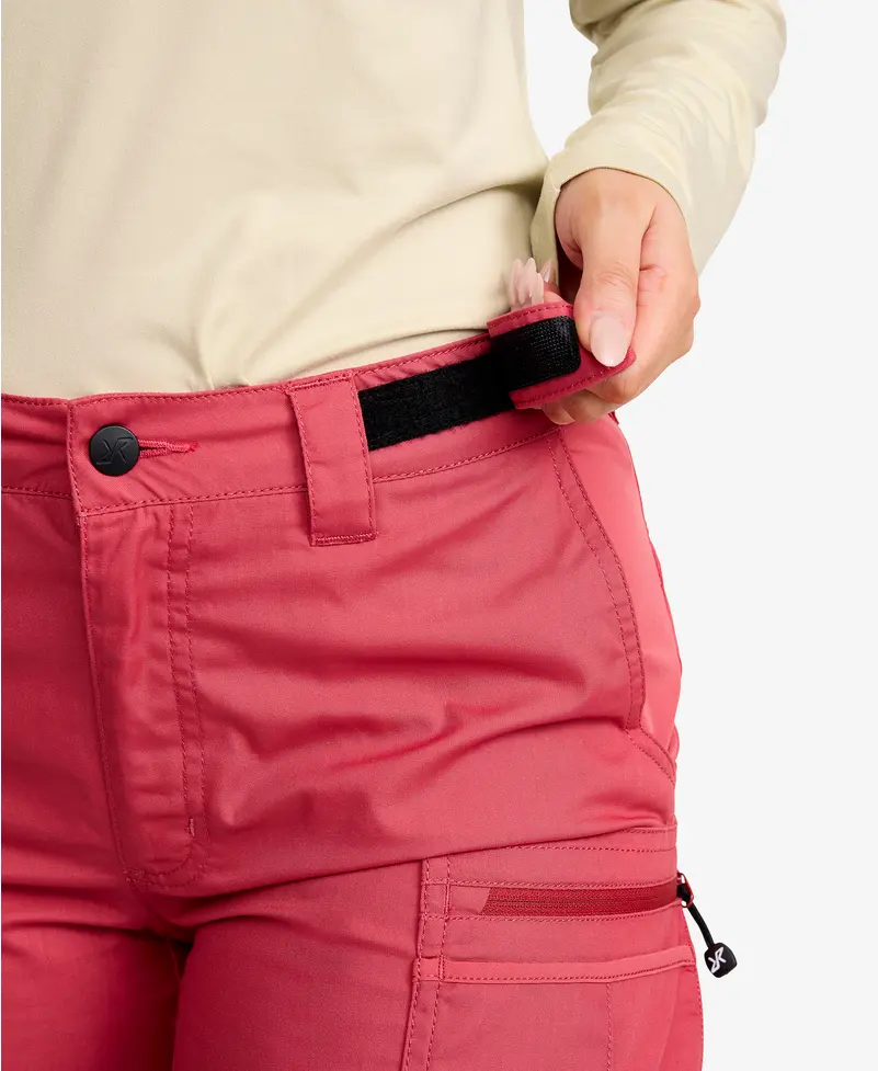 Rambler Lightweight Pro Shorts Women Holly Berry
